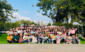 春風(fēng)有信花有期，群英在宥夢(mèng)在望——精英女郎和春天的約會(huì)